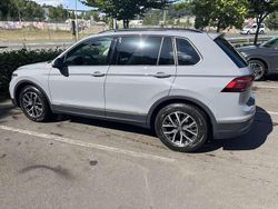 Grau Gebraucht 2022 VW Tiguan Life SUV | 26.500 € (Fairer Preis)