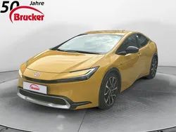 Gold Gebraucht 2023 Toyota Prius Plug-in Hybrid Executive Kleinwagen | 34.890 € (Teuer)