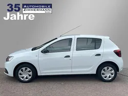 Weiß Gebraucht 2017 Dacia Sandero Ambiance Kleinwagen | 7.950 € (Fairer Preis)