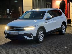 Weiß Gebraucht 2023 VW Tiguan Allspace SUV | 30.000 € (Fairer Preis)