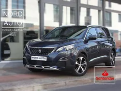 Grau Gebraucht 2018 Peugeot 5008 GT-line Van / Kleinbus | 18.790 € (Fairer Preis)