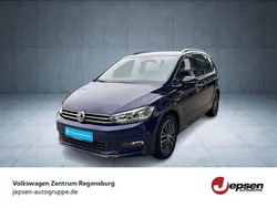 Blau Gebraucht 2017 VW Touran Highline Van / Kleinbus | 18.970 € (Guter Preis)
