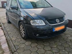 Schwarz Gebraucht 2005 VW Touran Van / Kleinbus | 2.350 € (Guter Preis)