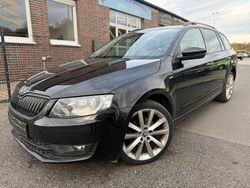 Schwarz Gebraucht 2016 Skoda Octavia Joy Kombi | 10.490 € (Guter Preis)
