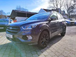 Grau Gebraucht 2018 Ford Kuga ST-Line SUV | 17.989 € (Fairer Preis)