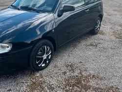 Schwarz Gebraucht 2002 Seat Ibiza Kleinwagen | 1.500 € (Etwas zu teuer)