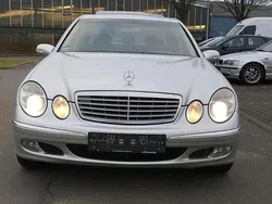 Silber Gebraucht 2004 Mercedes E240 Limousine | 3.350 € (Guter Preis)