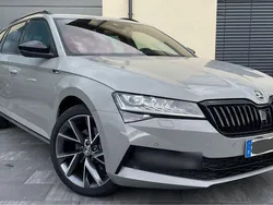 Grau Gebraucht 2024 Skoda Superb Kombi | 41.950 € (Fairer Preis)