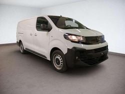 Kaolin weiß Gebraucht 2024 Opel Vivaro S Van | 25.990 € (Fairer Preis)