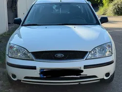Weiß Gebraucht 2004 Ford Mondeo Trend Limousine | 1.200 € (Fairer Preis)