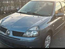 Grau Gebraucht 2004 Renault Clio II Dynamique Limousine | 1.100 € (Guter Preis)