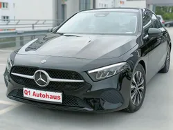 Schwarz Gebraucht 2023 Mercedes A200 Premium Limousine | 23.950 € (Superpreis)