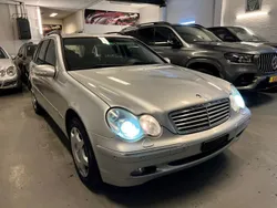 Silber Gebraucht 2004 Mercedes C240 Elegance Limousine | 2.250 € (Fairer Preis)