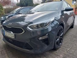 Grau Gebraucht 2021 Kia Ceed Sportswagon Vision Kombi | 19.500 € (Fairer Preis)