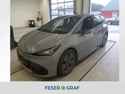 Grau Gebraucht 2023 Cupra Born Kleinwagen | 25.890 € (Fairer Preis)