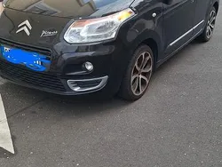 Schwarz Gebraucht 2011 Citroën C3 Picasso Exclusive Van / Kleinbus | 1.400 € (Superpreis)