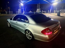 Grau Gebraucht 2006 Mercedes 220 Limousine | 6.999 € (Teuer)