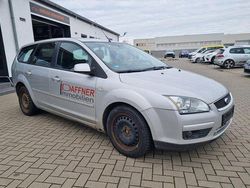Silber Gebraucht 2007 Ford Focus Limousine | 600 € (Guter Preis)