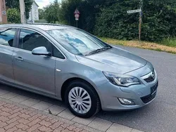 Grau Gebraucht 2011 Opel Astra Limousine | 3.400 € (Guter Preis)