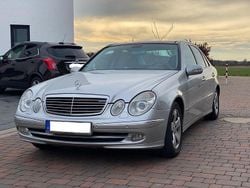 Silber Gebraucht 2005 Mercedes E320 Avantgarde Limousine | 22.999 €
