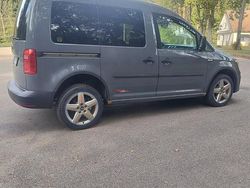 Grau Gebraucht 2019 VW Caddy Life Van / Kleinbus | 16.300 € (Etwas zu teuer)