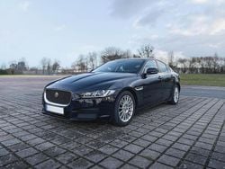 Schwarz Gebraucht 2015 Jaguar XE Prestige Limousine | 9.999 € (Guter Preis)