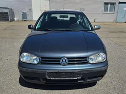 Grau Gebraucht 1998 VW Golf IV Limousine | 790 € (Guter Preis)