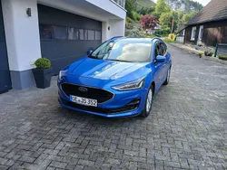 Blau Gebraucht 2022 Ford Focus Cool & Connect Kombi | 17.450 € (Guter Preis)