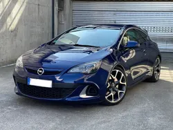Blau Gebraucht 2013 Opel Astra GTC OPC Limousine | 14.790 €