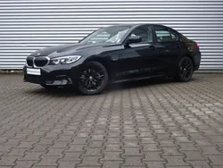 Schwarz uni Gebraucht 2021 BMW 320e Advantage Limousine | 23.775 € (Fairer Preis)