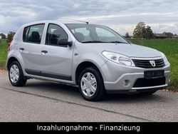 Grau Gebraucht 2010 Dacia Sandero Ambiance Kleinwagen | 1.900 € (Fairer Preis)
