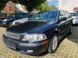 Schwarz Gebraucht 2001 Volvo V40 Comfort Kombi | 4.990 €