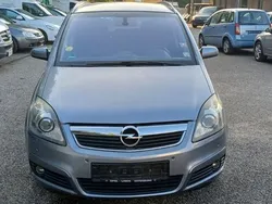 Silber Gebraucht 2006 Opel Zafira Edition Van / Kleinbus | 1.100 € (Guter Preis)