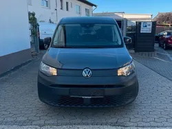Grau Gebraucht 2020 VW Caddy Maxi Basis Van / Kleinbus | 24.900 €