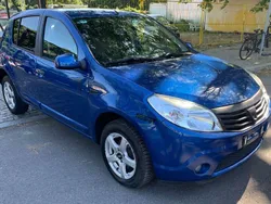 Blau Gebraucht 2010 Dacia Sandero Lauréate Kleinwagen | 2.490 € (Fairer Preis)