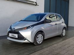 Merlansilber mica metallic (metallic) Gebraucht 2016 Toyota Aygo Business Edition Kleinwagen | 7.990 € (Fairer Preis)