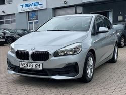 Silber Gebraucht 2019 BMW 216 Active Tourer Van / Kleinbus | 17.999 € (Superpreis)