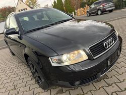 Schwarz Gebraucht 2002 Audi A4 Kombi | 3.990 € (Teuer)
