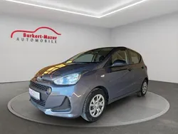 Grau Gebraucht 2018 Hyundai i10 Kleinwagen | 8.185 € (Fairer Preis)