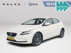 Weiß Gebraucht 2017 Volvo V40 Kombi | 14.606 €