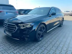 lack obsidianschwarz Gebraucht 2024 Mercedes E300 Premium Kombi | 63.480 € (Teuer)