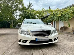 Weiß Gebraucht 2011 Mercedes E350 Avantgarde Kombi | 15.000 €