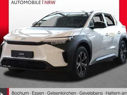 Weiß Neu 2025 Toyota bZ4X Comfort SUV | 46.689 €