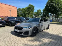 Berninagrau bernsteineffekt Gebraucht 2022 BMW 530e M Sport Kombi | 35.389 € (Fairer Preis)