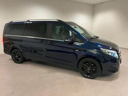 Blau Gebraucht 2016 Mercedes V250 Van / Kleinbus | 38.900 € (Fairer Preis)