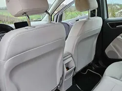 Silber Gebraucht 2017 Mercedes B180 Van / Kleinbus | 19.999 € (Fairer Preis)