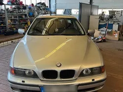 Silber Gebraucht 2000 BMW 523 Comfort Edition Limousine | 3.500 €