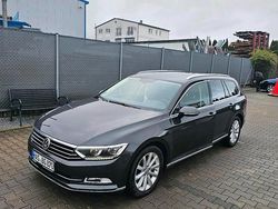 Grau Gebraucht 2017 VW Passat Highline Kombi | 15.000 € (Guter Preis)