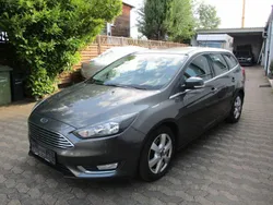Grau Gebraucht 2016 Ford Focus Titanium Limousine | 5.499 € (Guter Preis)