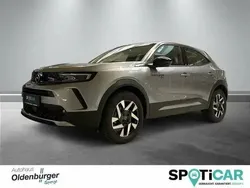 Quarz grau Gebraucht 2024 Opel Mokka Elegance SUV | 21.745 € (Fairer Preis)